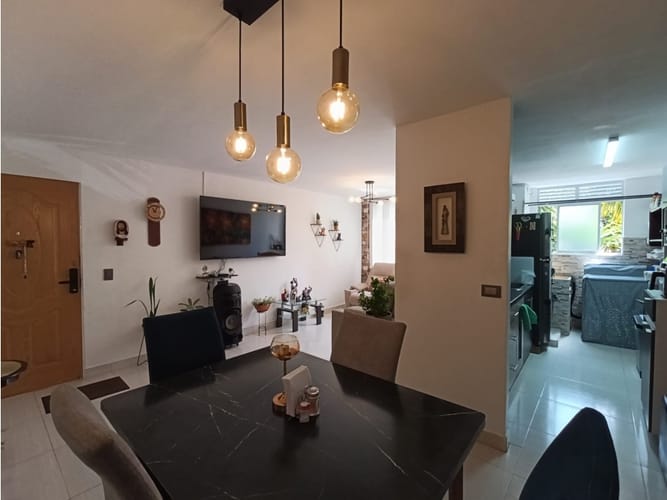Apartamento de 3 alcobas en venta en Calasanz Parte Alta, Medellín, 70 m² · foto 4 de 21