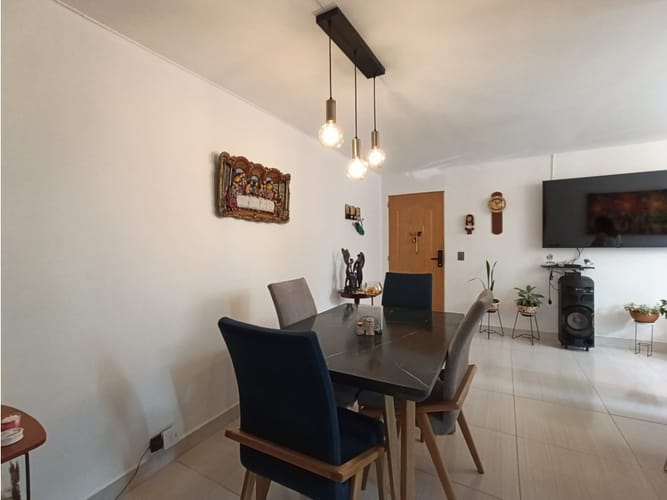 Apartamento de 3 alcobas en venta en Calasanz Parte Alta, Medellín, 70 m² · foto 9 de 21