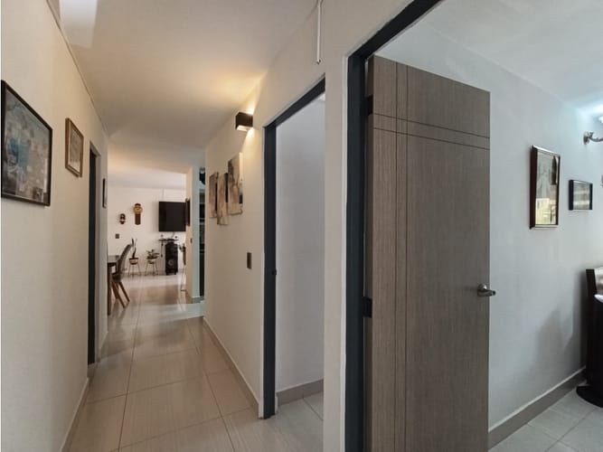 Apartamento de 3 alcobas en venta en Calasanz Parte Alta, Medellín, 70 m² · foto 10 de 21