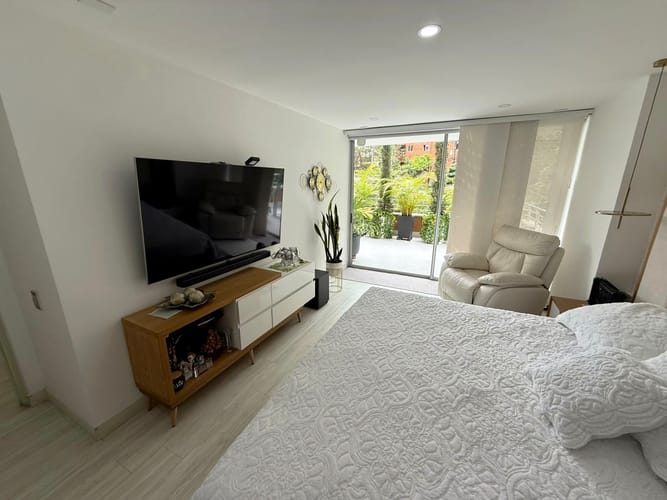 Apartamento de 4 alcobas en venta en Castropol, Medellín, 148 m² · foto 17 de 19