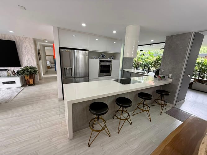 Apartamento de 4 alcobas en venta en Castropol, Medellín, 148 m² · foto 8 de 19