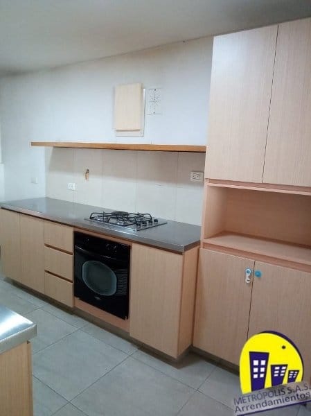 Apartamento de 3 alcobas en venta en La Candelaria, Medellín · foto 2 de 19