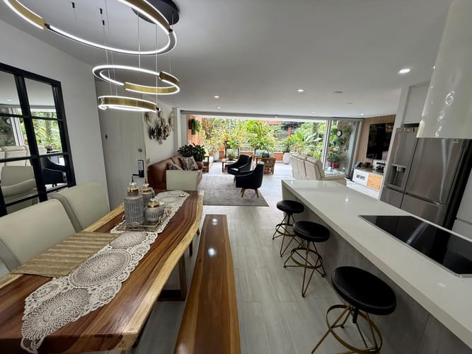 Apartamento de 4 alcobas en venta en Castropol, Medellín, 148 m² · foto 7 de 19