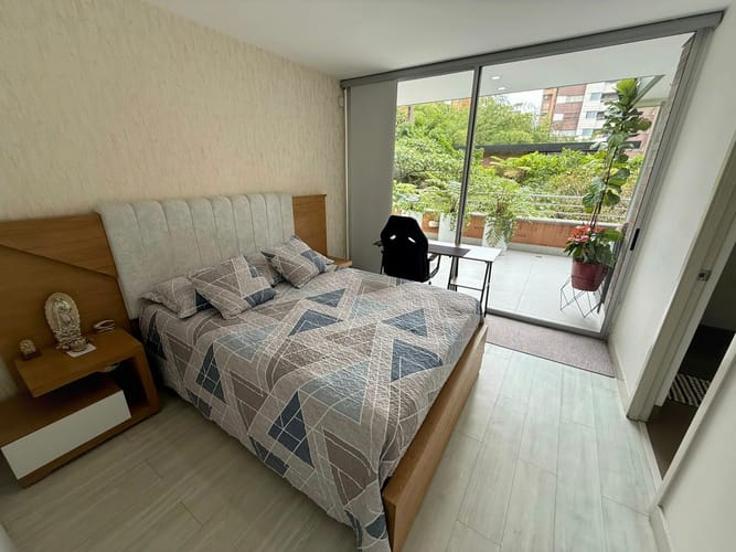 Apartamento de 4 alcobas en venta en Castropol, Medellín, 148 m² · foto 12 de 19