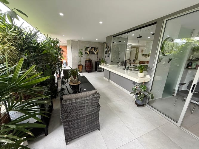Apartamento de 4 alcobas en venta en Castropol, Medellín, 148 m² · foto 5 de 19