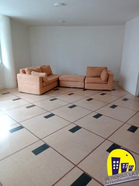 Apartamento de 3 alcobas en venta en La Candelaria, Medellín · foto 3 de 19