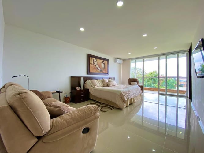 Casa de 6 alcobas en venta en Lagos I, Floridablanca, 592 m² · foto 13 de 19