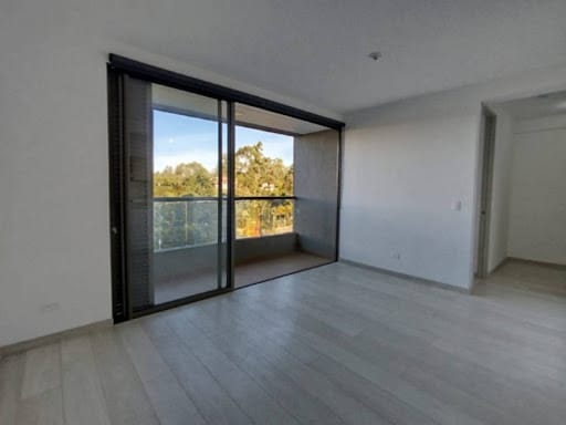 Apartamento de 2 alcobas en arriendo en Chipre, Rionegro, 58 m² · foto 5 de 14
