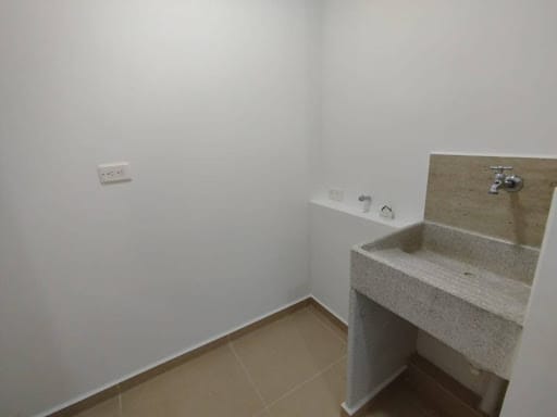 Apartamento de 2 alcobas en arriendo en Chipre, Rionegro, 58 m² · foto 6 de 14