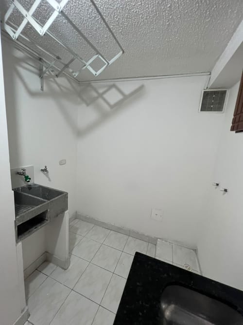 Apartamento de 2 alcobas en arriendo en Ciudad Techo Ii, Bogotá, 47 m² · foto 7 de 13