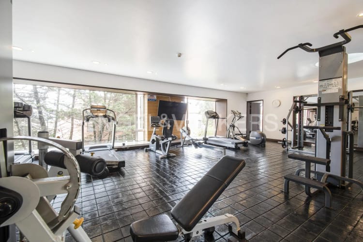 Apartamento de 4 alcobas en venta en Los Rosales, Bogotá, 553 m² · foto 23 de 24