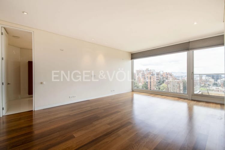 Apartamento de 4 alcobas en venta en Los Rosales, Bogotá, 553 m² · foto 14 de 24