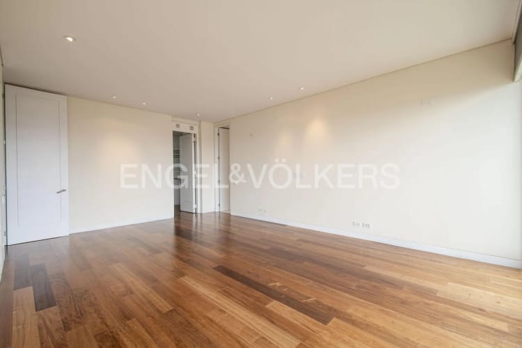 Apartamento de 4 alcobas en venta en Los Rosales, Bogotá, 553 m² · foto 13 de 24