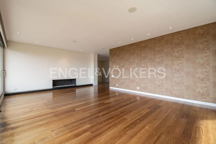 Apartamento de 4 alcobas en venta en Los Rosales, Bogotá, 553 m² · foto 6 de 24