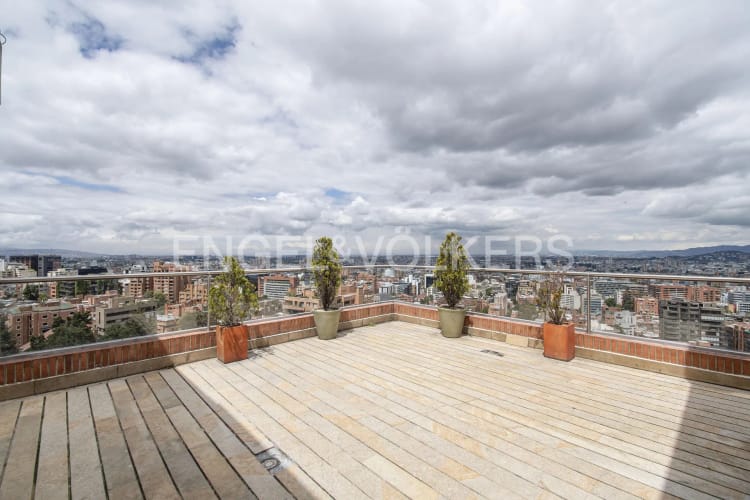 Apartamento de 4 alcobas en venta en Los Rosales, Bogotá, 553 m² · foto 4 de 24