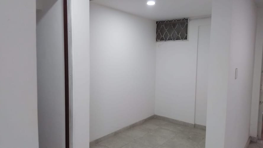 Casa de 6 alcobas en venta en Villa Nelly Los Alisos, Bogotá, 213 m² · foto 3 de 24
