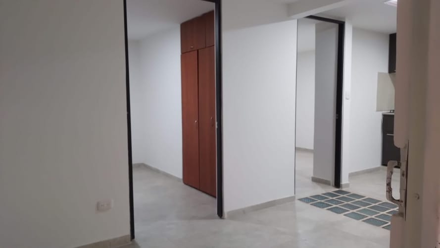 Casa de 6 alcobas en venta en Villa Nelly Los Alisos, Bogotá, 213 m² · foto 9 de 24
