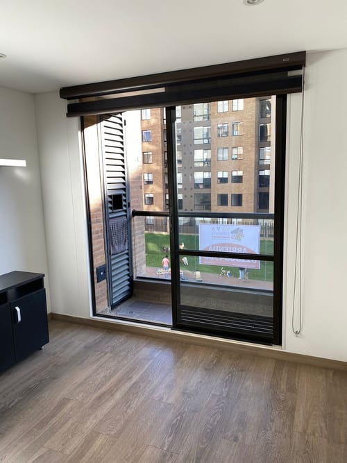 Apartamento de 1 alcoba en arriendo en Colina Campestre, Bogotá, 42 m² · foto 2 de 15