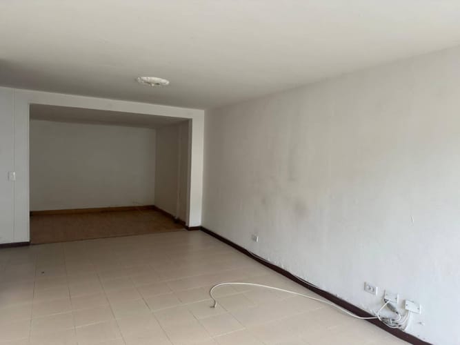 Casa de 3 alcobas en arriendo en Las Lomitas, Sabaneta, 116 m² · foto 2 de 16