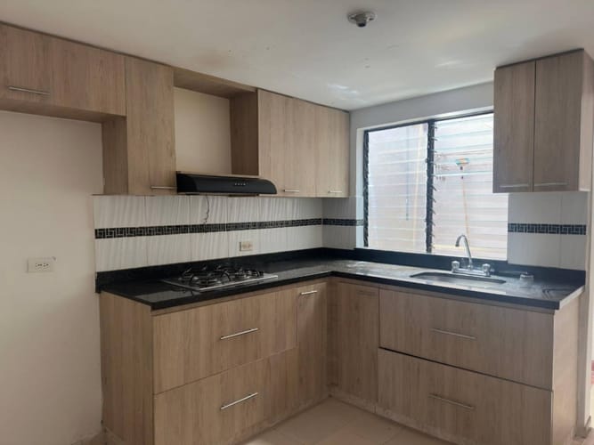 Casa de 3 alcobas en arriendo en Las Lomitas, Sabaneta, 116 m² · foto 4 de 16
