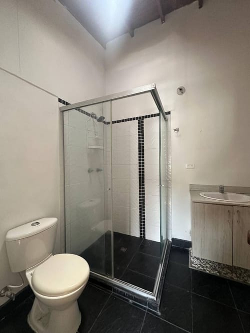 Casa de 3 alcobas en arriendo en Las Lomitas, Sabaneta, 116 m² · foto 15 de 16