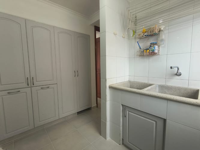 Apartamento de 4 alcobas en arriendo en El Poblado, Medellín, 260 m² · foto 4 de 20