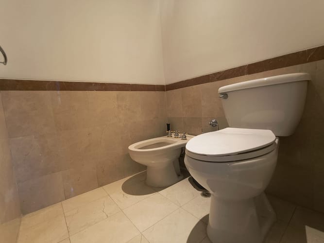 Apartamento de 4 alcobas en arriendo en El Poblado, Medellín, 260 m² · foto 9 de 20
