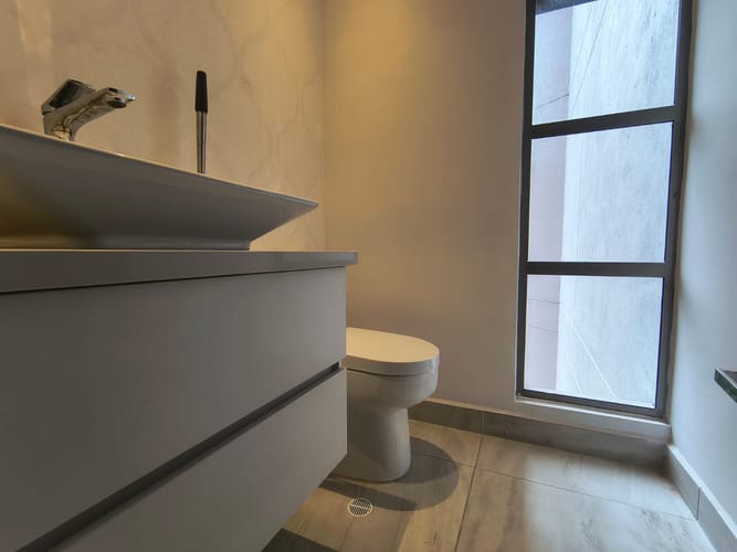 Apartamento de 4 alcobas en arriendo en El Poblado, Medellín, 260 m² · foto 14 de 20