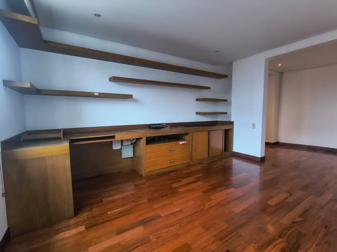 Apartamento de 4 alcobas en arriendo en El Poblado, Medellín, 260 m² · foto 17 de 20