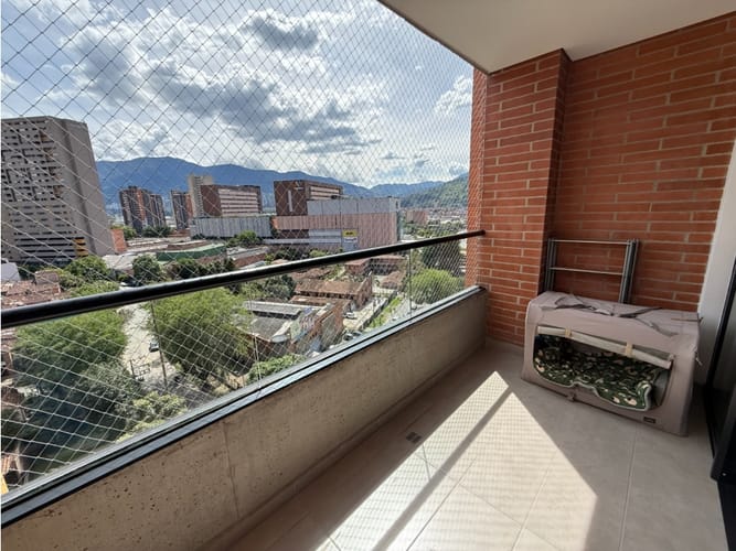 Apartamento de 2 alcobas en venta en La Magnolia, Envigado, 67 m² · foto 2 de 9