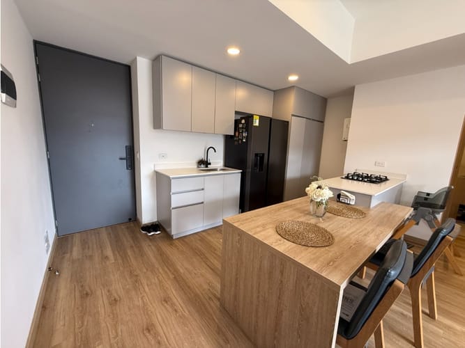 Apartamento de 2 alcobas en venta en La Magnolia, Envigado, 67 m² · foto 3 de 9