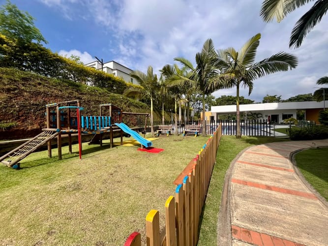 Apartamento de 2 alcobas en venta en Maraya, Pereira, 53 m² · foto 4 de 17