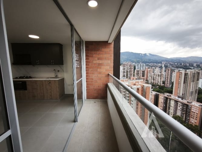 Apartamento de 2 alcobas en arriendo en Las Lomitas, La Estrella, 55 m² · foto 2 de 8