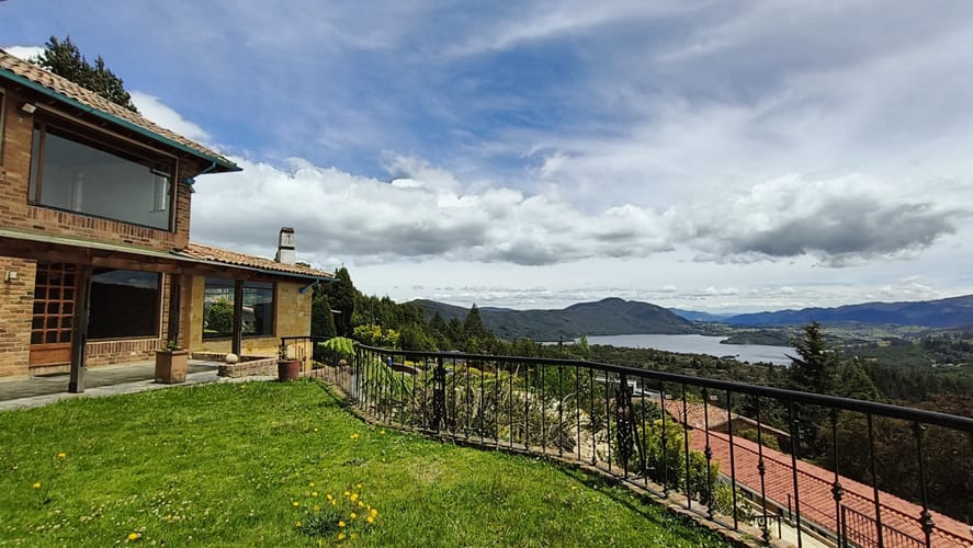Casa de 3 alcobas en arriendo en Paramo I, Bogotá, 300 m² · foto 3 de 24