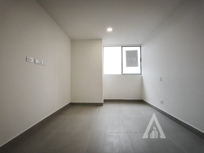 Apartamento de 2 alcobas en arriendo en Las Lomitas, La Estrella, 55 m² · foto 7 de 8