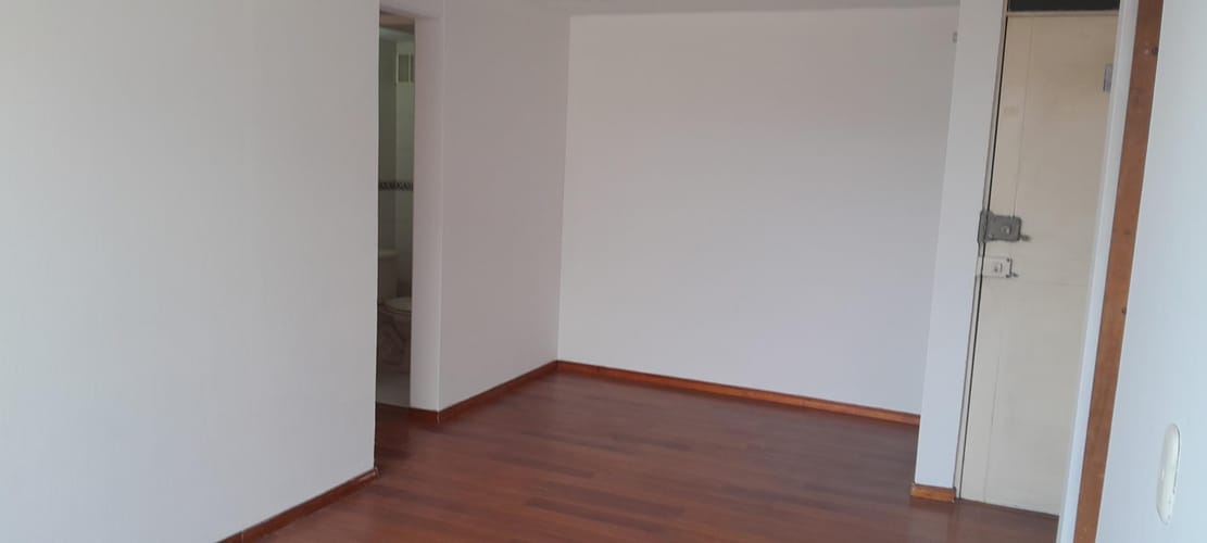 Apartamento de 3 alcobas en venta en Santa Maria De Suba, Bogotá, 55 m² · foto 6 de 14