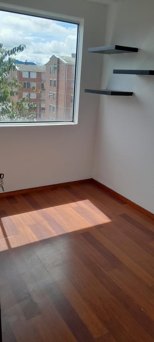 Apartamento de 3 alcobas en venta en Santa Maria De Suba, Bogotá, 55 m² · foto 13 de 14