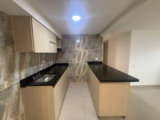 Apartamento de 3 alcobas en arriendo en Cabañas, Bello, 76 m² · foto 5 de 21