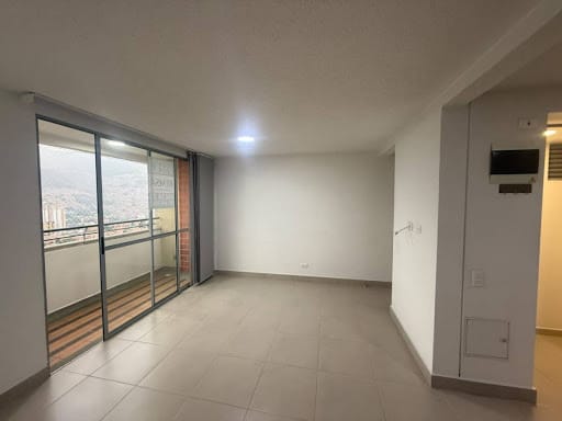 Apartamento de 3 alcobas en arriendo en Cabañas, Bello, 76 m² · foto 7 de 21