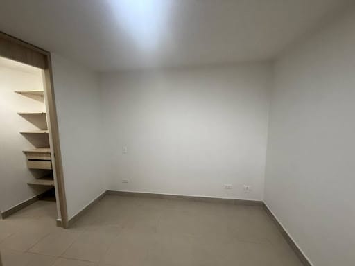 Apartamento de 3 alcobas en arriendo en Cabañas, Bello, 76 m² · foto 11 de 21