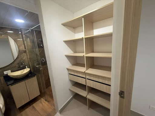 Apartamento de 3 alcobas en arriendo en Cabañas, Bello, 76 m² · foto 12 de 21