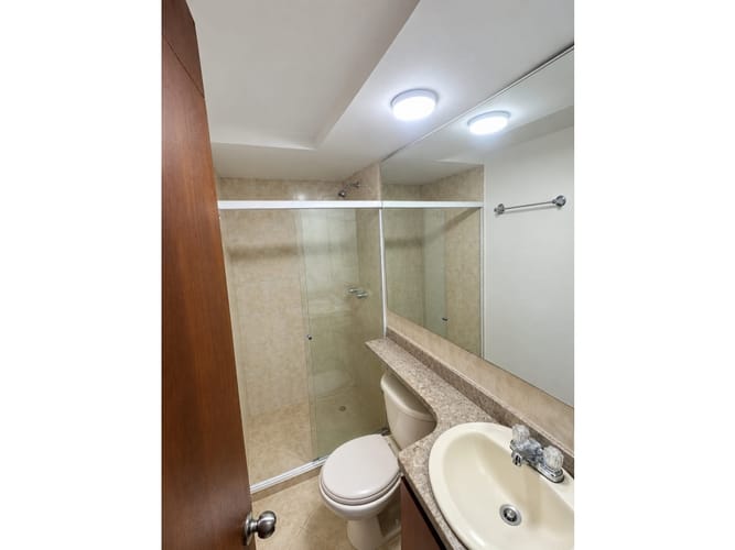 Apartamento de 3 alcobas en venta en Lorena, Medellín, 82 m² · foto 7 de 8