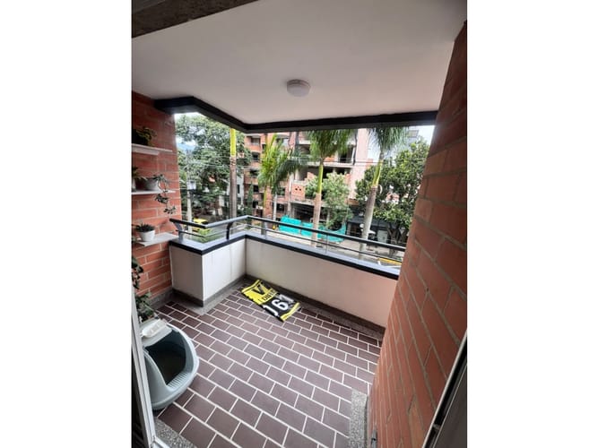 Apartamento de 3 alcobas en venta en Lorena, Medellín, 82 m² · foto 8 de 8