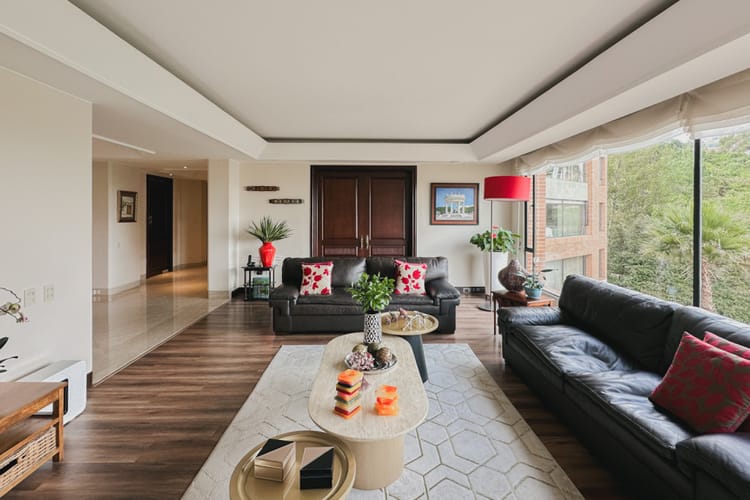 Apartamento de 3 alcobas en venta en Usaquen, Bogotá, 289 m² · foto 2 de 24