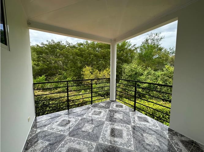 Casa de 4 alcobas en venta en San Miguel, Girardot, 116 m² · foto 6 de 14