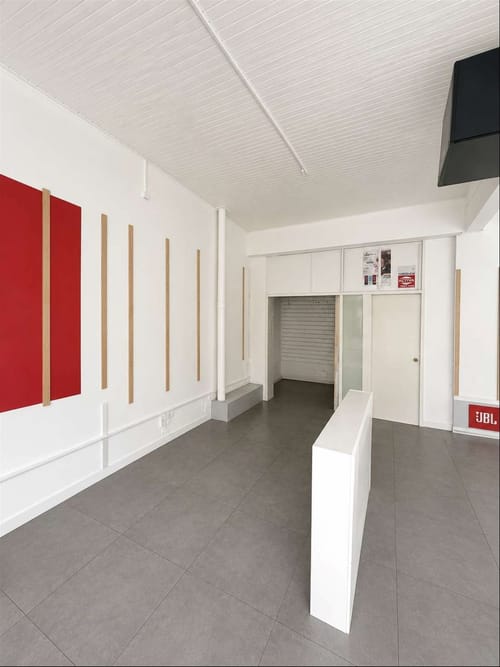 ALQUILER Local comercial de 343m2 sobre 18 de julio en Centro · Foto 4