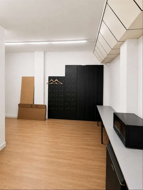 ALQUILER Local comercial de 343m2 sobre 18 de julio en Centro · Foto 6