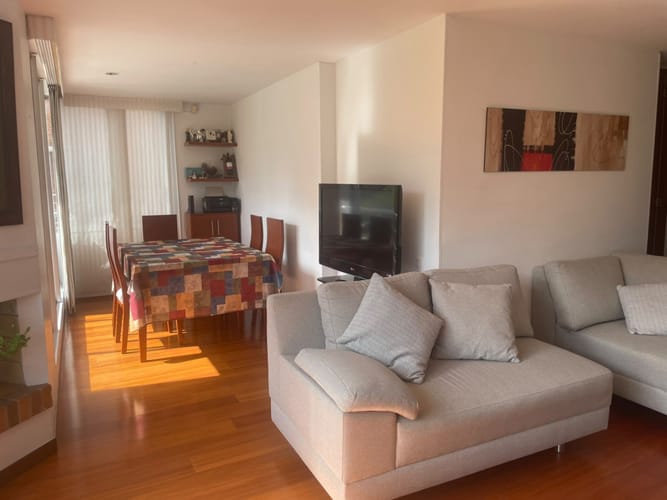 Apartamento de 3 alcobas en venta en La Calleja, Bogotá, 111 m² · foto 2 de 15