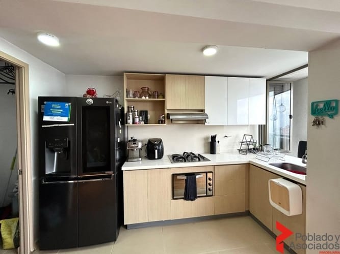 Apartamento de 2 alcobas en venta en Ancon Sur, Sabaneta, 67 m² · foto 3 de 24