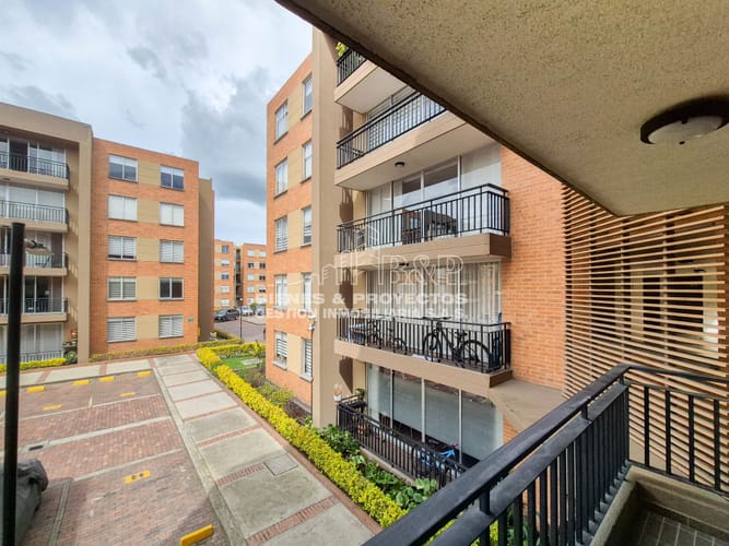 Apartamento de 3 alcobas en venta en Centro, Cajicá, 77 m² · foto 4 de 21